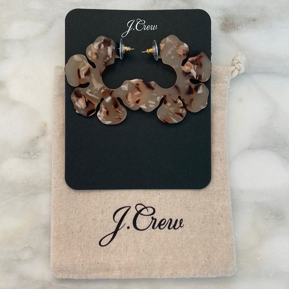 J Crew Acetate flower open hoop earrings in tortoise
Item AK969